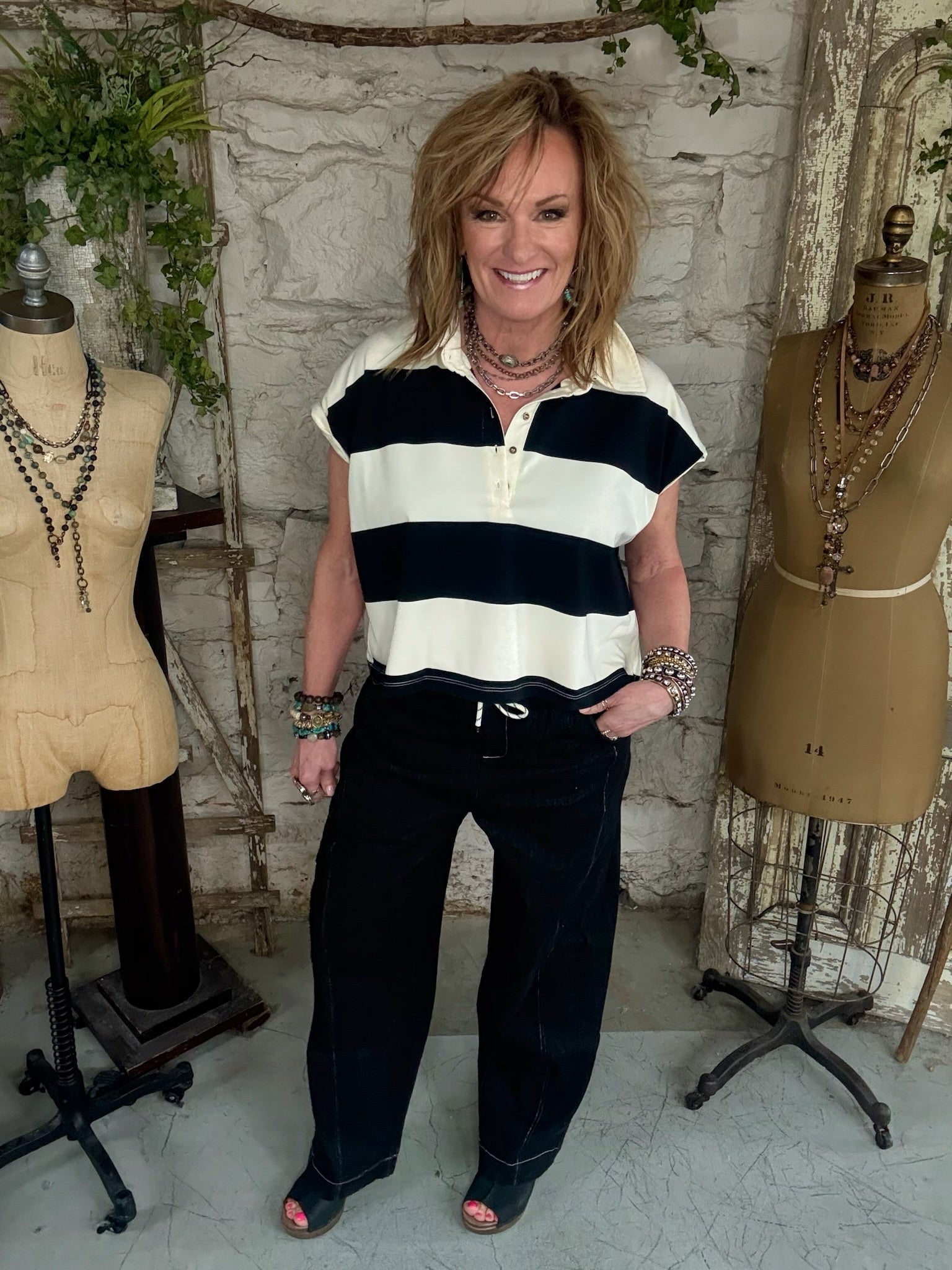 Barrel pant with elastic waist