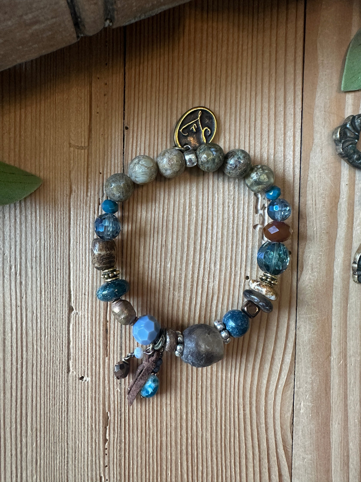 Beaded stretch bracelet with mixed stone and crystal beads
