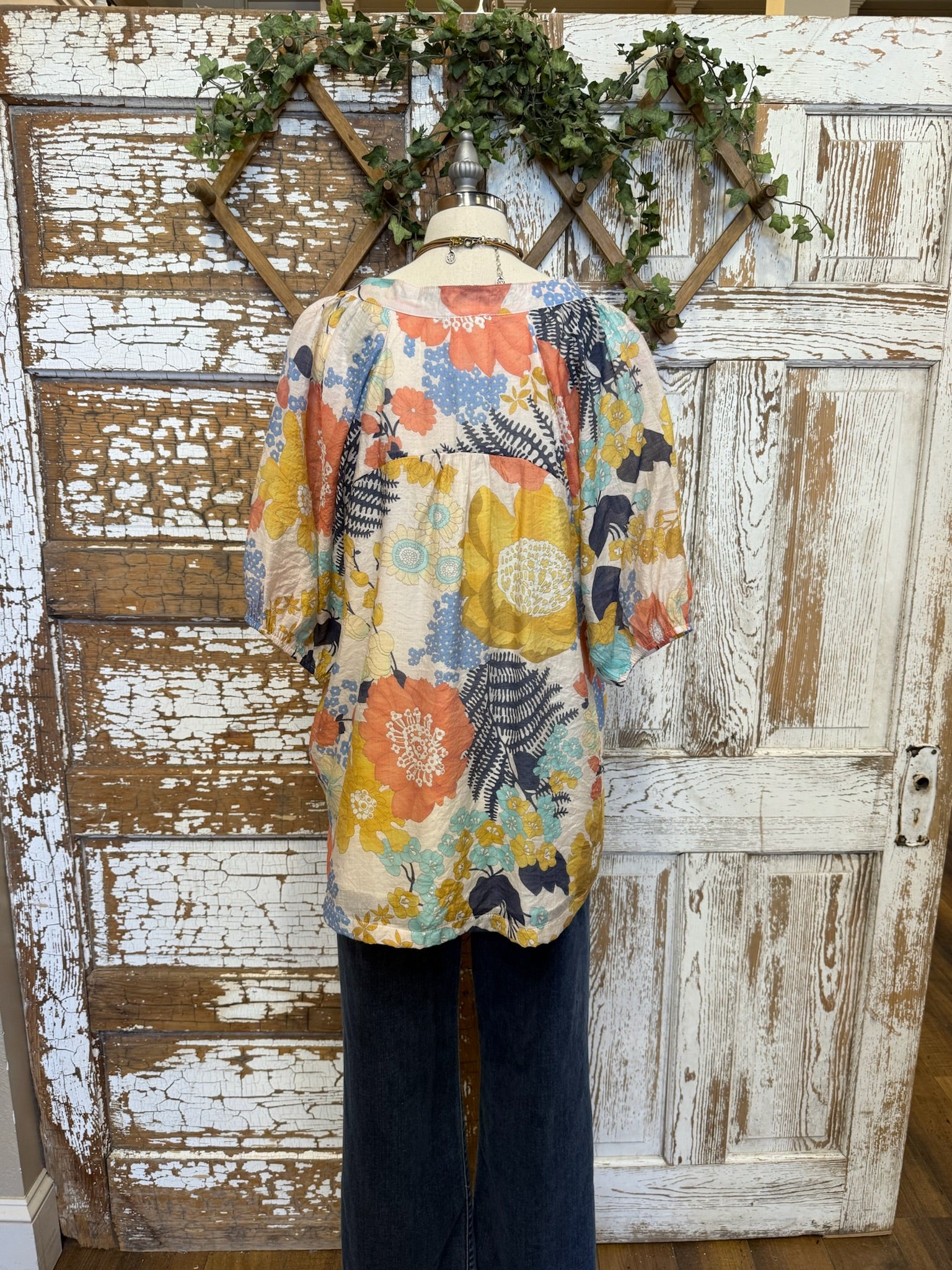 boho flower top with buttons