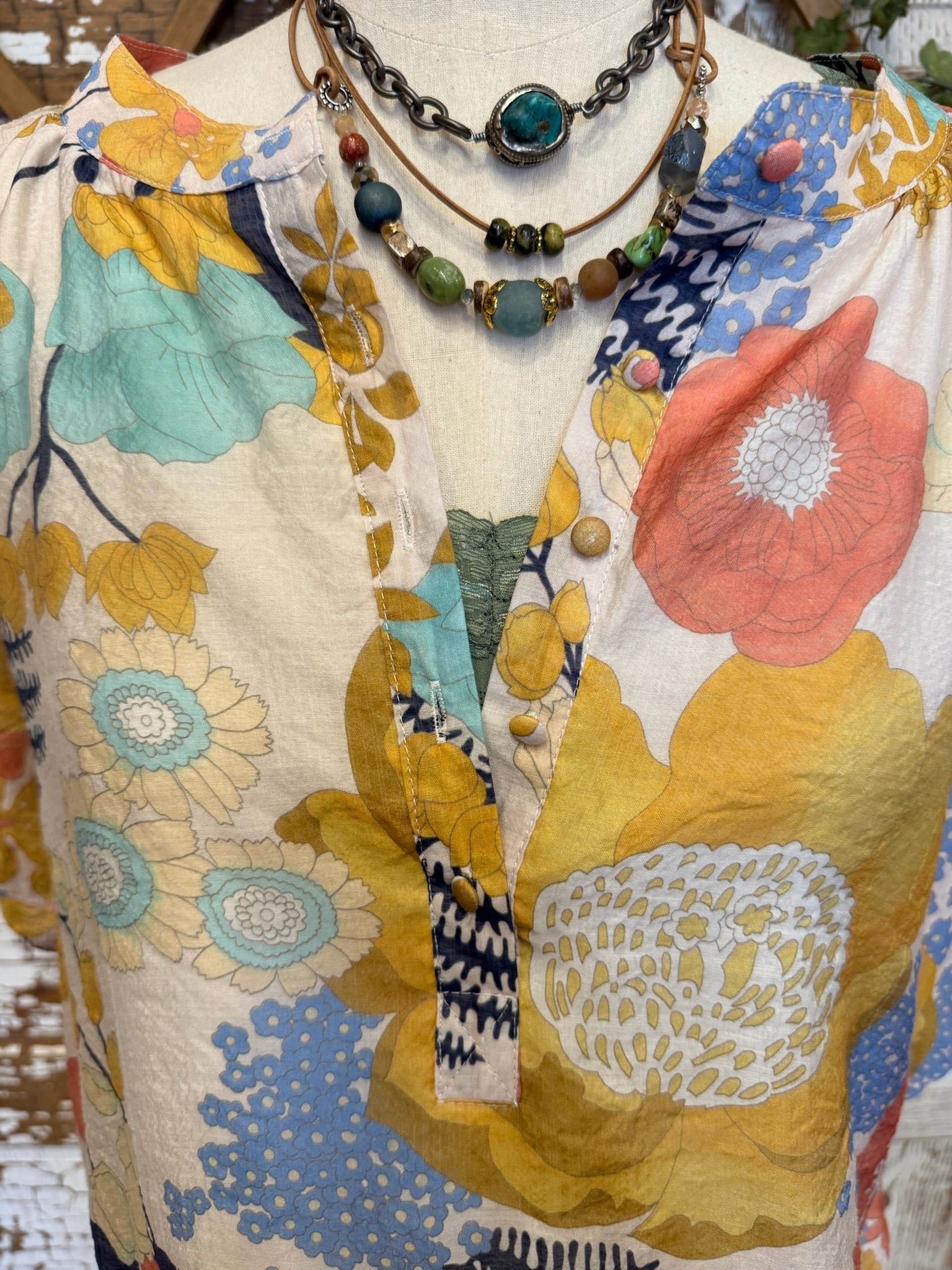 boho flower top with buttons