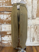Olive barrel women's pants