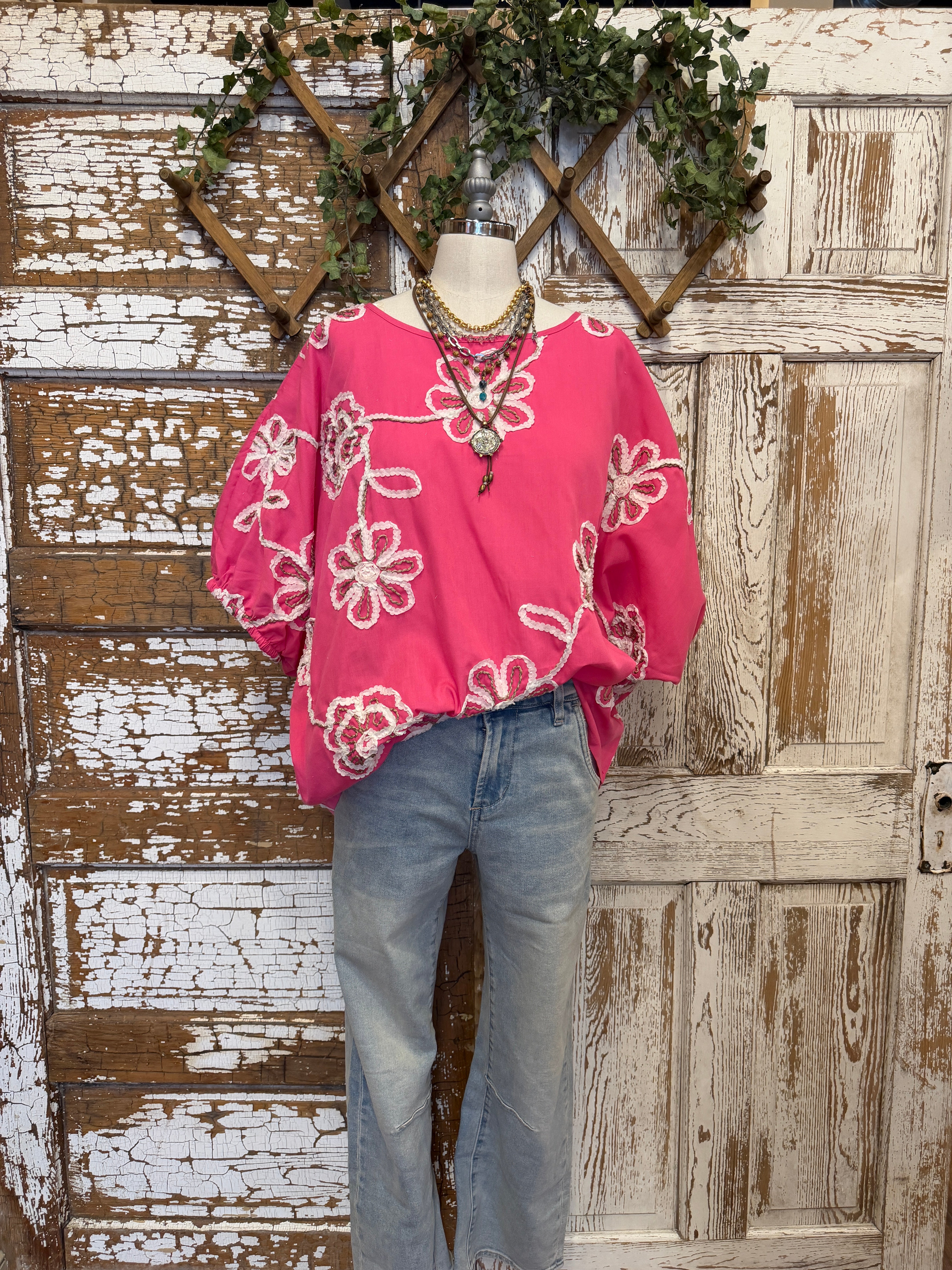 トップス Acka. 3d rose puff tops Pink 3D Floral Appliqué Puff Sleeve Top – Artistic Works By Lu