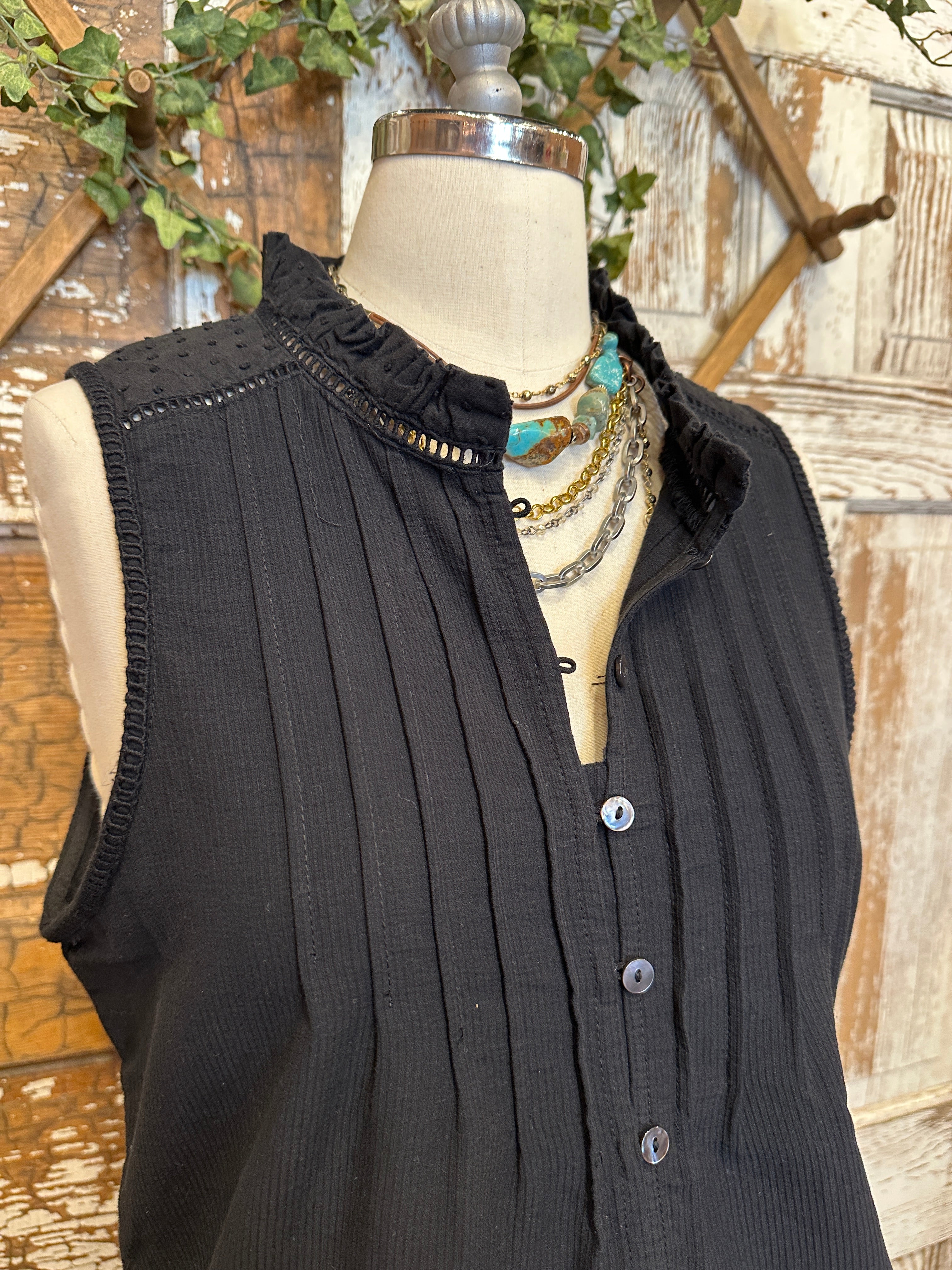 Mannequin wearing a Black Eyelet & Ruffle Tank: Small - XL with handmade jewelry in Springfield, Mo boutique